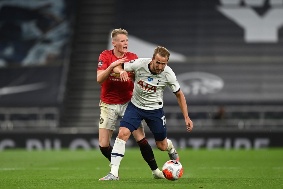 Melihat Suasana Laga Premier League dari Mata Jurnalis Manchester United Melihat Suasana Laga Premier League dari Mata Jurnalis Manchester United
