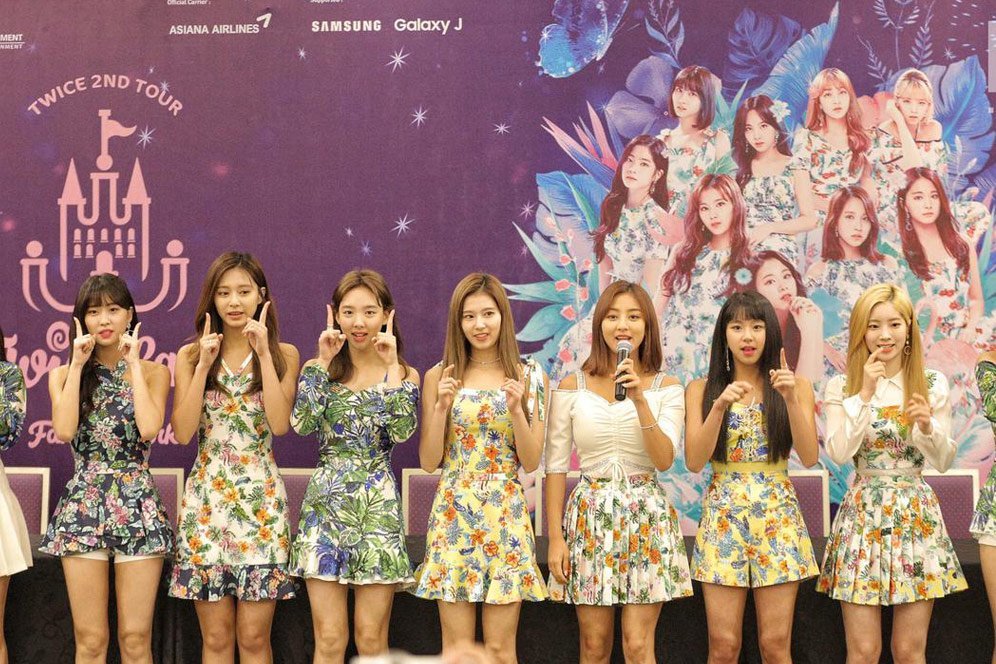 Lirik Lagu More and More - Twice Lirik Lagu More and More - Twice