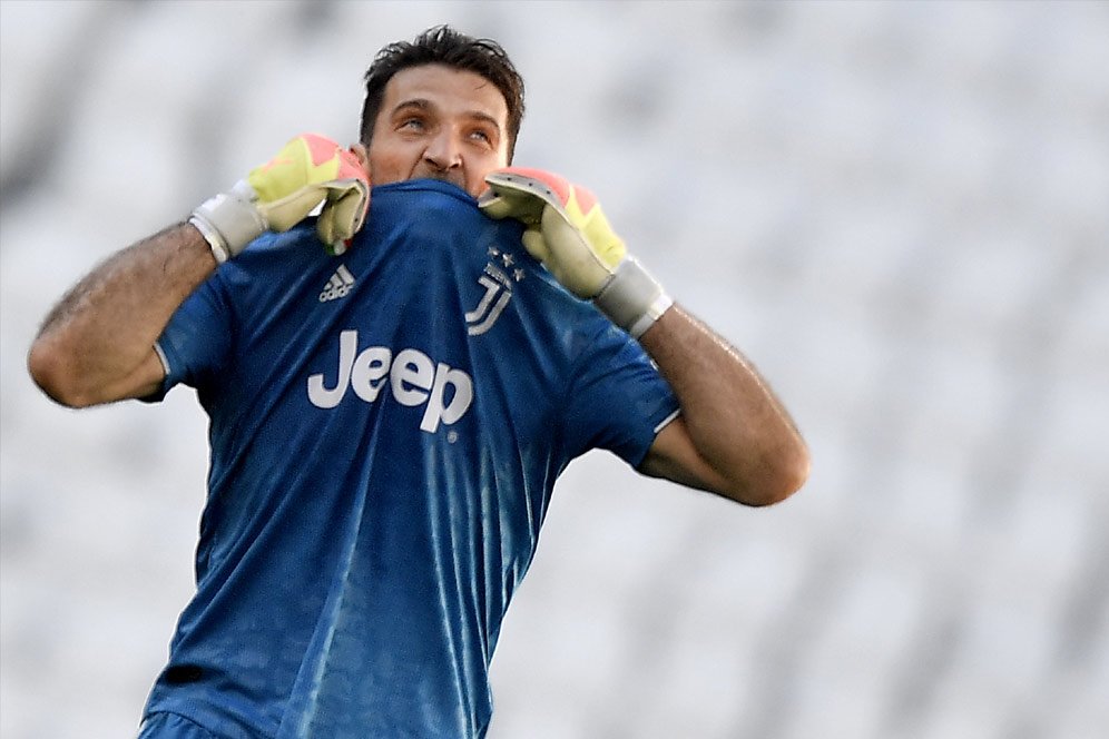Gianluigi Buffon Gagal Juara Liga Champions Lagi, Netizen: Minta Maaf Dulu ke Muntari Gianluigi Buffon Gagal Juara Liga Champions Lagi, Netizen: Minta Maaf Dulu ke Muntari