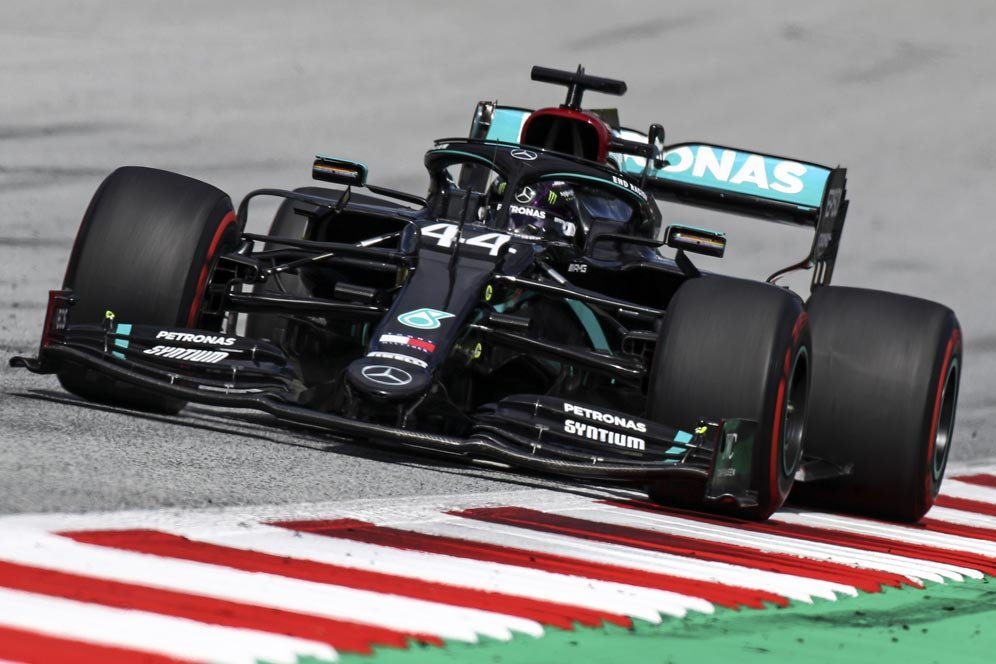 Hasil FP2 Formula 1 GP Inggris II: Lewis Hamilton Tercepat Hasil FP2 Formula 1 GP Inggris II: Lewis Hamilton Tercepat