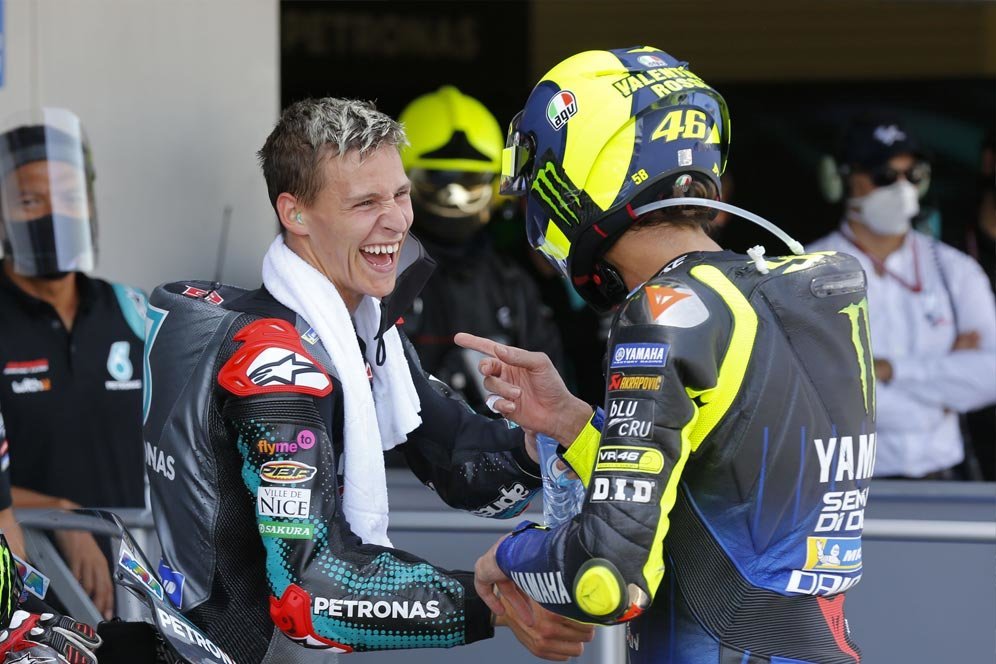 Ngefans, Fabio Quartararo Mau Valentino Rossi Balapan Sampai 10 Tahun Lagi Ngefans, Fabio Quartararo Mau Valentino Rossi Balapan Sampai 10 Tahun Lagi