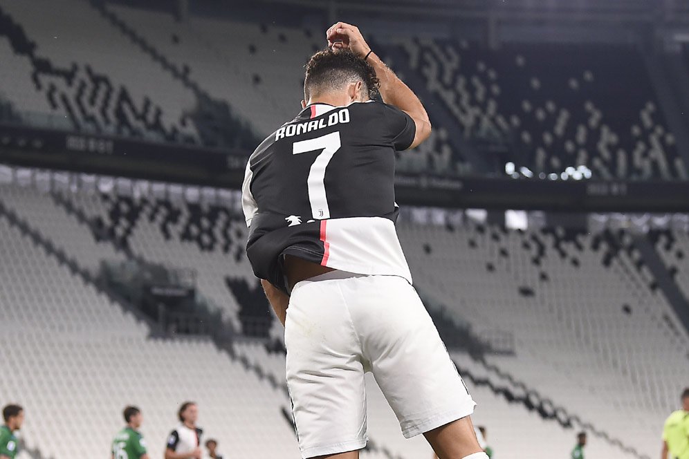 Cristiano Ronaldo, Pemain Dengan Skill Paling Hebat di Muka Bumi Versi Bruno Fernandes Cristiano Ronaldo, Pemain Dengan Skill Paling Hebat di Muka Bumi Versi Bruno Fernandes