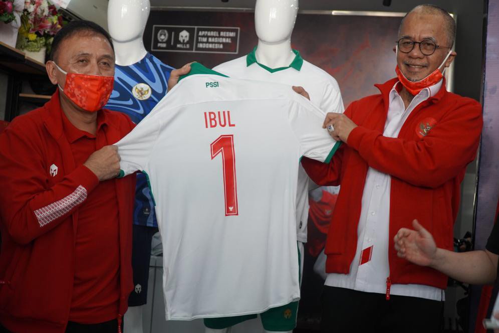 Timnas Indonesia Rilis Jersey Tandang, Warganet: Semoga Mainnya Sebagus Jerseynya! Timnas Indonesia Rilis Jersey Tandang, Warganet: Semoga Mainnya Sebagus Jerseynya!