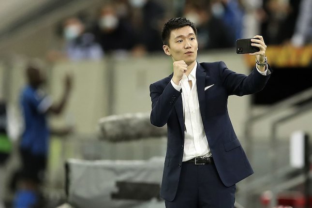 Bos Inter Terlilit Masalah Bos Inter Terlilit Masalah