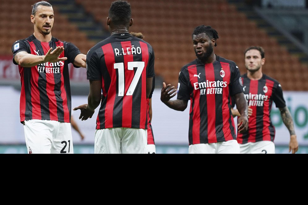 Sedih, AC Milan Cuma Punya Duit 30 Juta Euro untuk Bursa Transfer Ini Sedih, AC Milan Cuma Punya Duit 30 Juta Euro untuk Bursa Transfer Ini