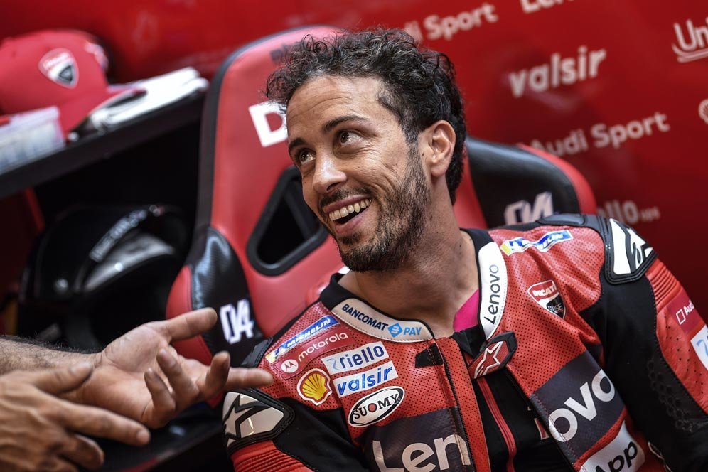 Reaksi Netizen Soal Kemenangan Andrea Dovizioso di MotoGP Austria Usai Pilih Tinggalkan Ducati Reaksi Netizen Soal Kemenangan Andrea Dovizioso di MotoGP Austria Usai Pilih Tinggalkan Ducati