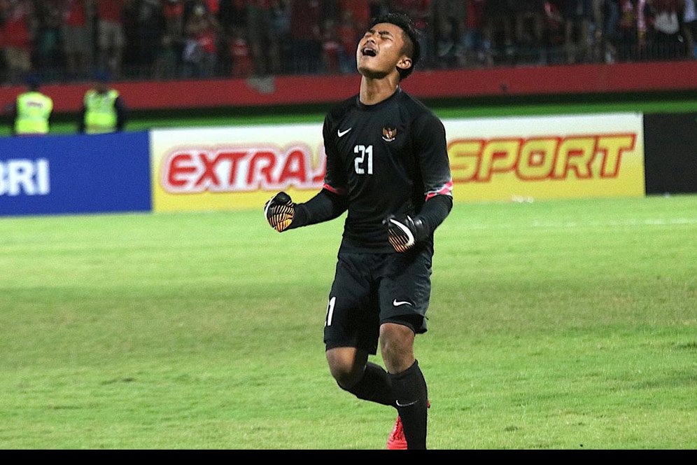 Kompetisi Tak Jelas, Kiper Muda Persebaya Sempat Berpikir Jadi Atlet E-Sport Kompetisi Tak Jelas, Kiper Muda Persebaya Sempat Berpikir Jadi Atlet E-Sport