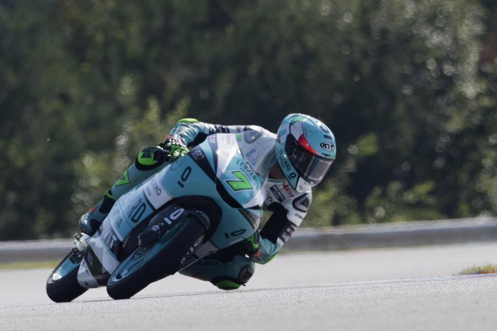 Hasil Balap Moto3 Brno, Ceko: Dennis Foggia Rebut Kemenangan Perdana Hasil Balap Moto3 Brno, Ceko: Dennis Foggia Rebut Kemenangan Perdana