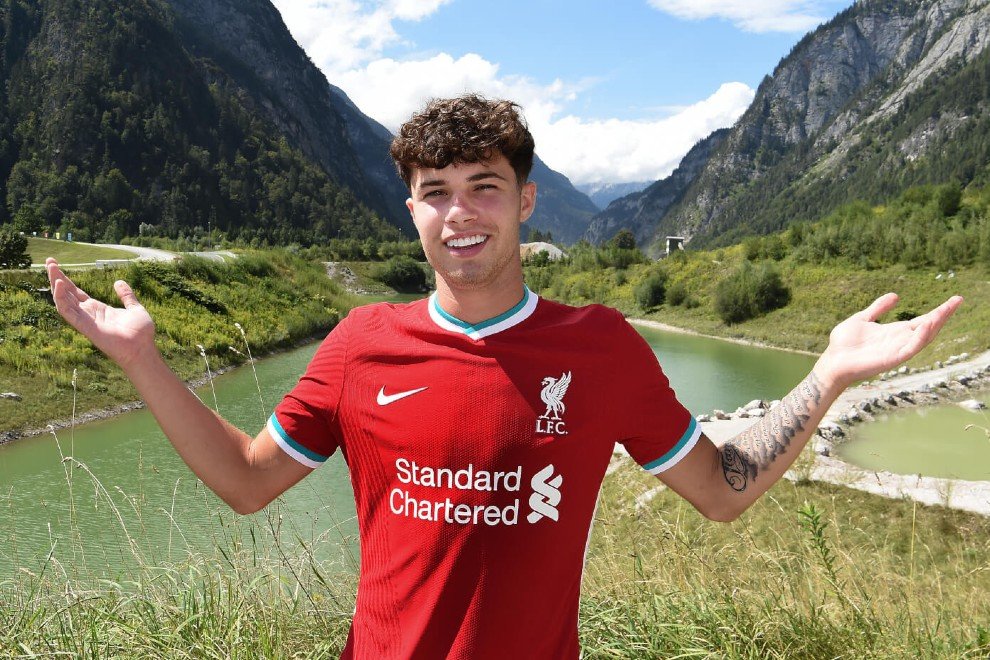 Tampil Apik di UEFA Nations League, Performa Youngster Liverpool Ini Bikin Legenda MU Terkesan