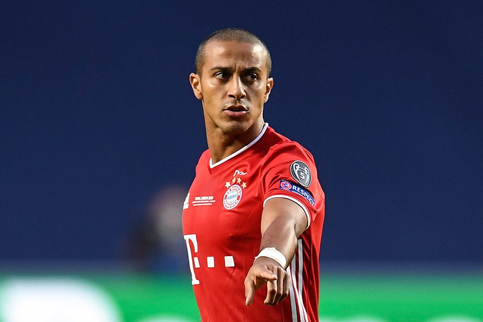 Sebelum Thiago, Ini Nama-nama Legendaris Pemakai Jersey Nomor 6 di Liverpool Sebelum Thiago, Ini Nama-nama Legendaris Pemakai Jersey Nomor 6 di Liverpool