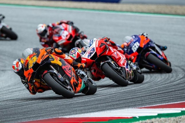 Kans Rider Lain Terbuka, Kompetisi Tetap Bergengsi