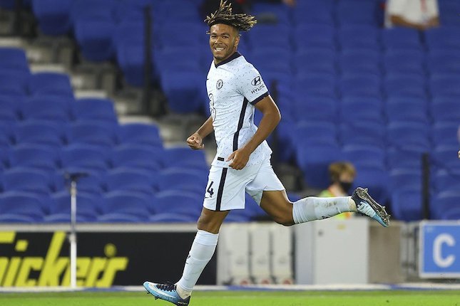 Bek tengah kanan - Reece James