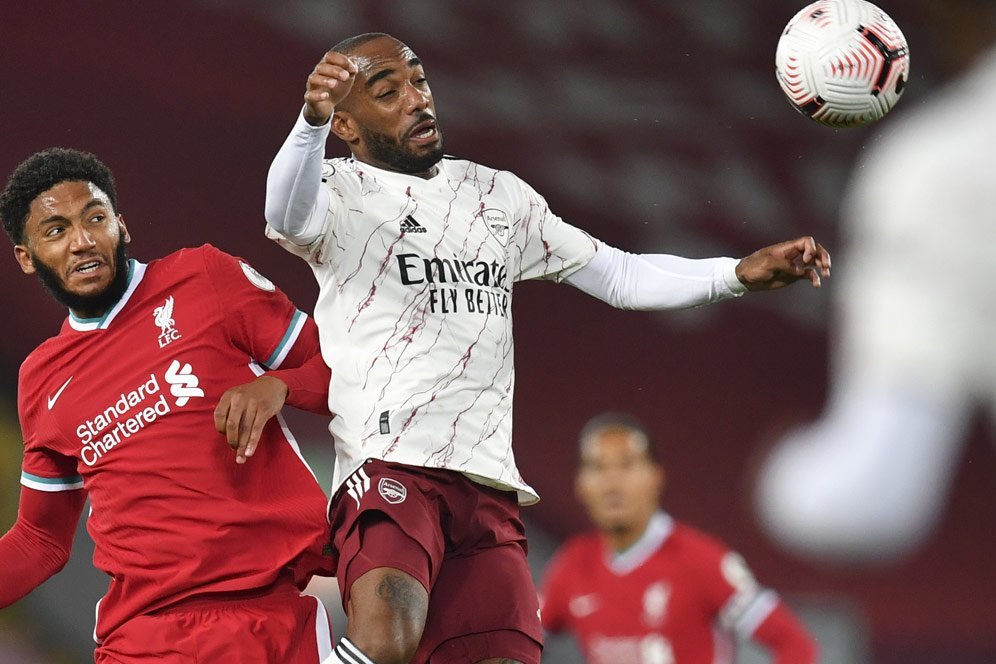 Ekspresi 'Kecewa' Wasit Liverpool vs Arsenal Lihat Lacazette Gagal Cetak Gol Ekspresi 'Kecewa' Wasit Liverpool vs Arsenal Lihat Lacazette Gagal Cetak Gol