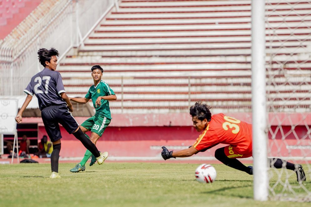 Dua Pemain Muda Persebaya Sukses Curi Perhatian dan Banjir Pujian