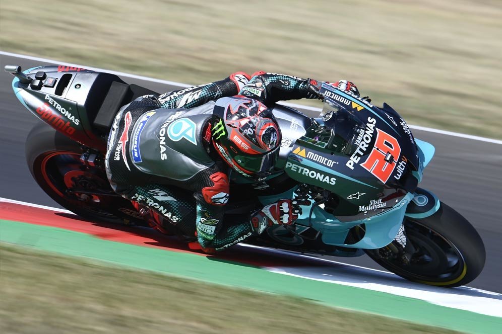 Reaksi Netizen Soal Jatuhnya Rossi dan Kemenangan Quartararo di MotoGP Catalunya Reaksi Netizen Soal Jatuhnya Rossi dan Kemenangan Quartararo di MotoGP Catalunya