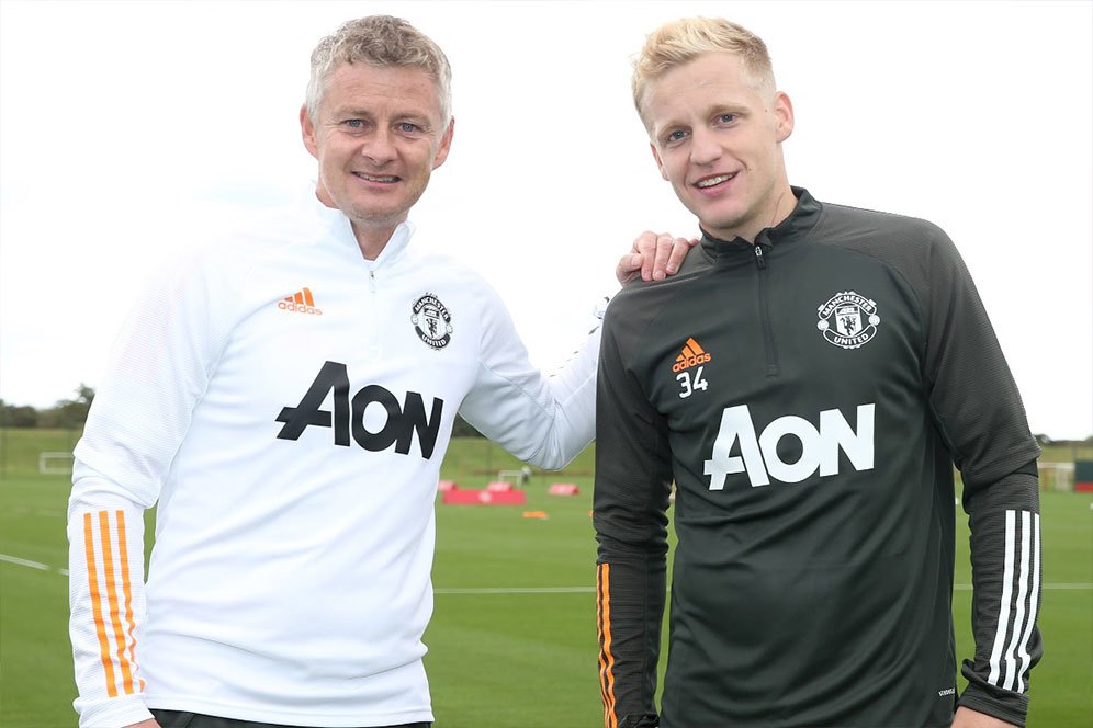 Transfer Manchester United 'B' Aja, Andy Cole Membela Transfer Manchester United 'B' Aja, Andy Cole Membela
