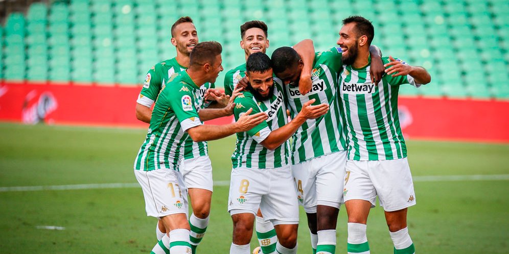 Selebrasi pemain Real Betis usai membobol gawang Real Valladolid. (c) RealBetis