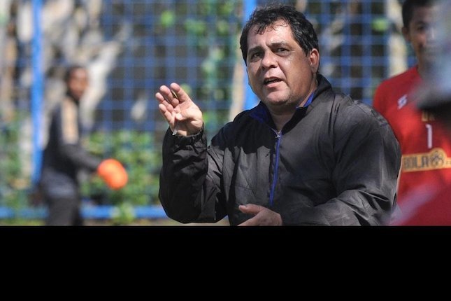 Carlos Oliveira Carlos Oliveira