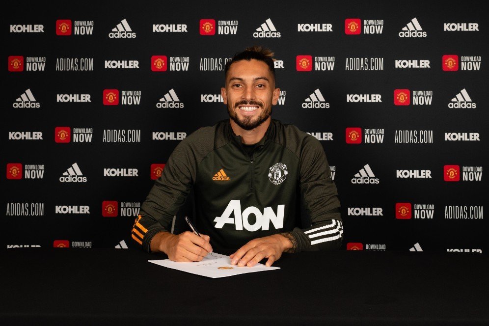 Manchester United Rekrut Alex Telles, Luke Shaw Tidak Gentar Manchester United Rekrut Alex Telles, Luke Shaw Tidak Gentar