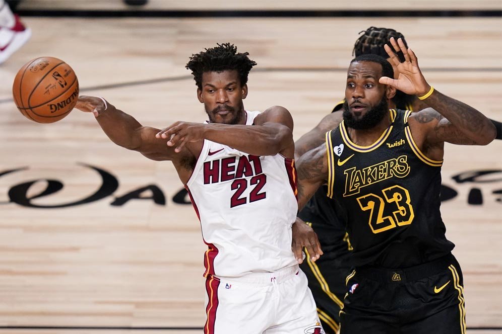 Jimmy Butler Triple-Double Lagi, Heat Bekuk Lakers di Laga Kelima Final NBA Jimmy Butler Triple-Double Lagi, Heat Bekuk Lakers di Laga Kelima Final NBA