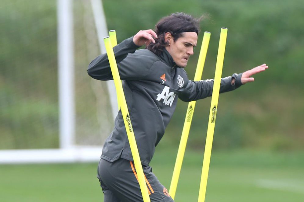PSG vs Manchester United: Kylian Mbappe Kirim Pesan Buat Edinson Cavani
