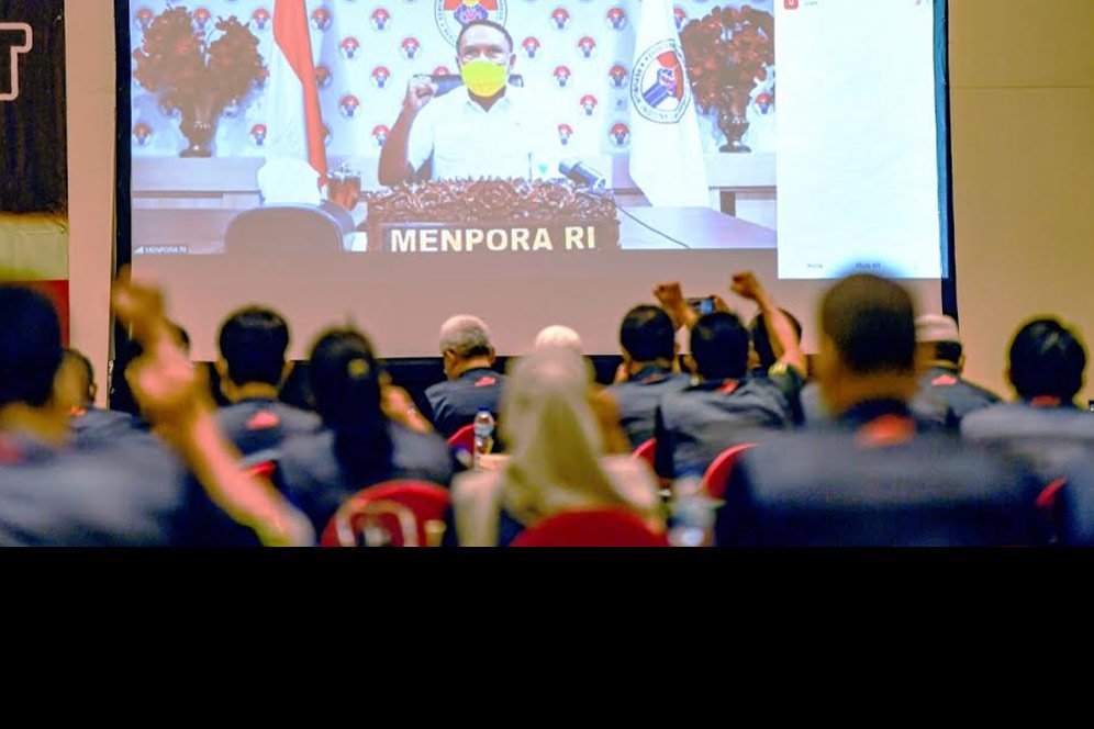Menpora Kreasikan Senam Ala Pesepak Bola Menpora Kreasikan Senam Ala Pesepak Bola