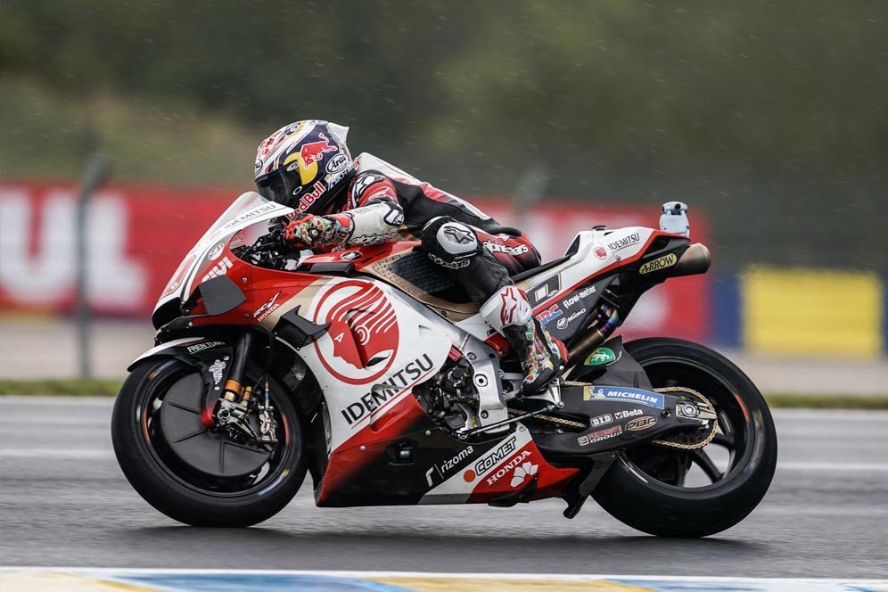 LCR Honda: Takaaki Nakagami Lebih Woles dari Para Rider Jepang Era 1990an LCR Honda: Takaaki Nakagami Lebih Woles dari Para Rider Jepang Era 1990an