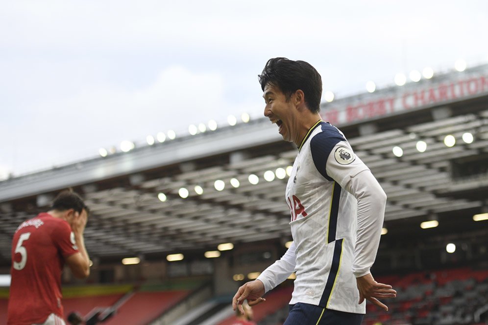 Mengintip Kegembiraan Pemain Tottenham Usai Permalukan MU di Old Trafford Mengintip Kegembiraan Pemain Tottenham Usai Permalukan MU di Old Trafford