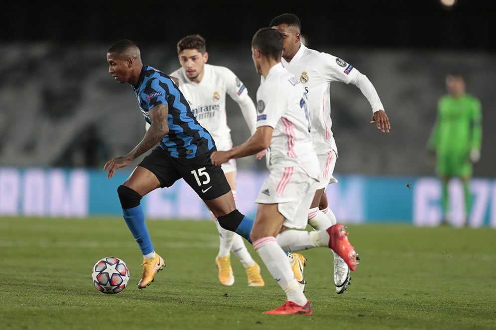 Kalah dari Real Madrid, Ashley Young Percaya Inter Masih Berada di Jalur Tepat