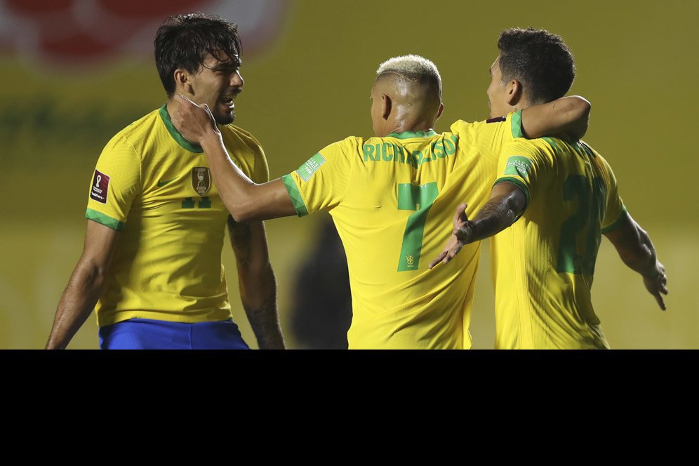 Richarlison Komentari Tekel Horor Edinson Cavani: Mungkin Kaki Saya Bisa Patah Richarlison Komentari Tekel Horor Edinson Cavani: Mungkin Kaki Saya Bisa Patah