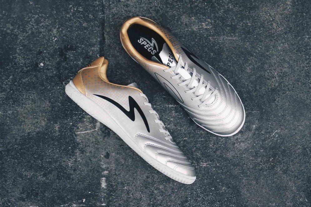 Bola Beli: Apa Sih Kekurangan dan Kelebihan Sepatu Futsal Specs? Bola Beli: Apa Sih Kekurangan dan Kelebihan Sepatu Futsal Specs?
