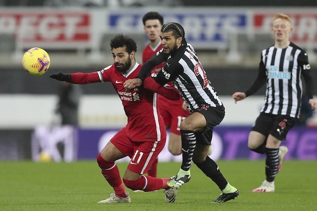 Lini Pertahanan: Di Kawal DeAndre Yedlin Lini Pertahanan: Di Kawal DeAndre Yedlin