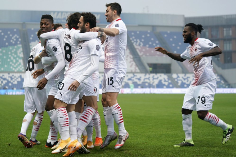 AC Milan Ingin 'Tutup Buku' Tahun 2020 di Puncak Klasemen Serie A AC Milan Ingin 'Tutup Buku' Tahun 2020 di Puncak Klasemen Serie A