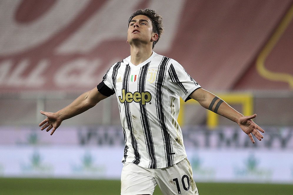 Sang Pacar Bakar Rumor Kepindahan Dybala dari Juventus: Turin Membosankan! Sang Pacar Bakar Rumor Kepindahan Dybala dari Juventus: Turin Membosankan!