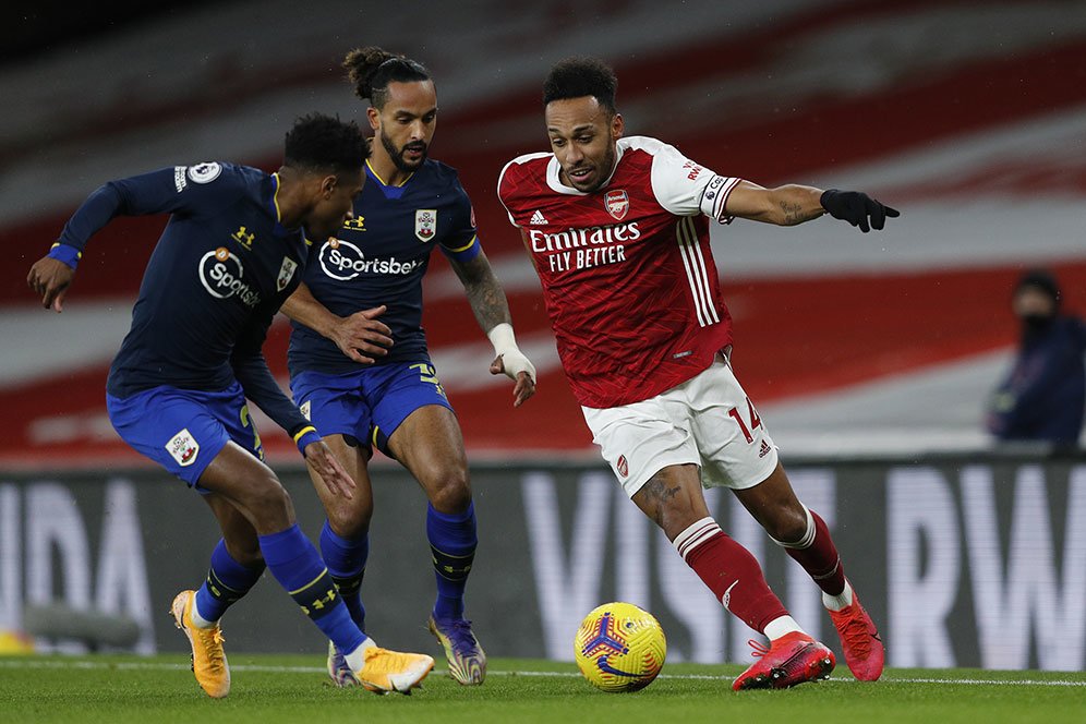 Terungkap, Aubameyang Absen Perkuat Arsenal Karena Harus Temani Mamanya yang Sakit Terungkap, Aubameyang Absen Perkuat Arsenal Karena Harus Temani Mamanya yang Sakit