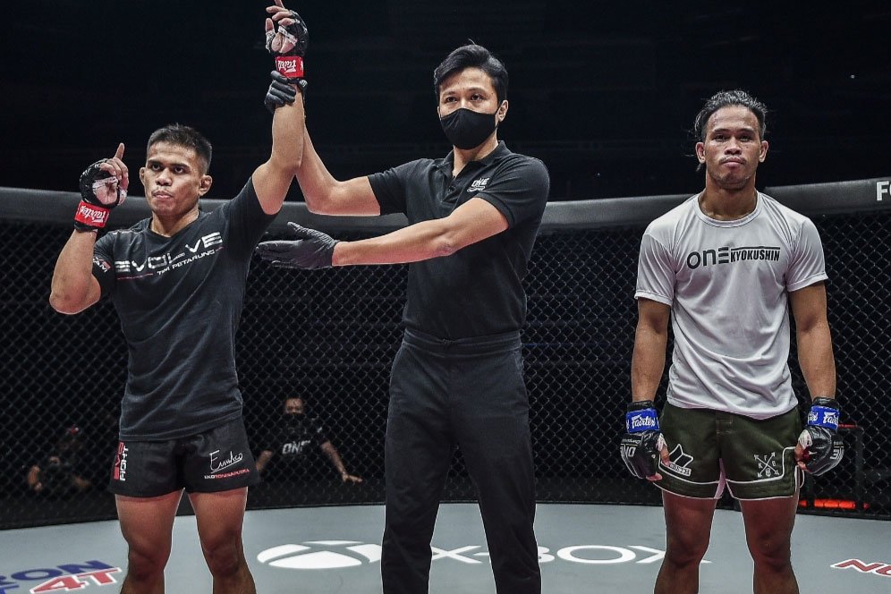 2 Petarung Indonesia di ONE Championship Tatap Tahun Baru dengan Positif 2 Petarung Indonesia di ONE Championship Tatap Tahun Baru dengan Positif