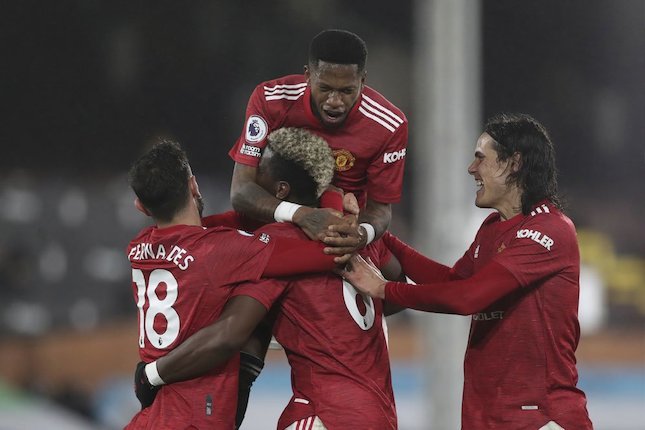 Setan Merah Buas, The Blades Tumpul
