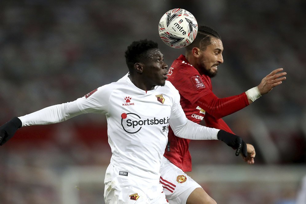 Tantang Derby County, Alex Telles Ingin Buktikan Kualitasnya