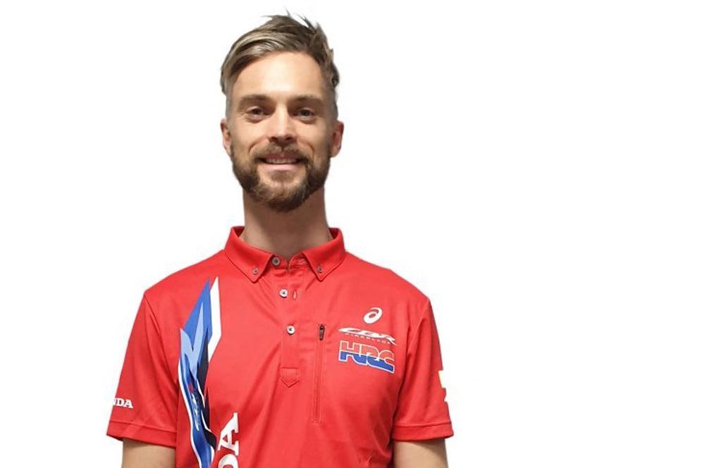 Resmi Pensiun, Leon Camier Jadi Manajer Team HRC di WorldSBK 2021 Resmi Pensiun, Leon Camier Jadi Manajer Team HRC di WorldSBK 2021