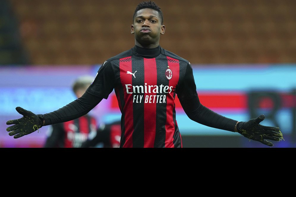 Klub Prancis dan Inggris Dekati Milan untuk Angkut Leao, Kasih Nggak Nih? Klub Prancis dan Inggris Dekati Milan untuk Angkut Leao, Kasih Nggak Nih?