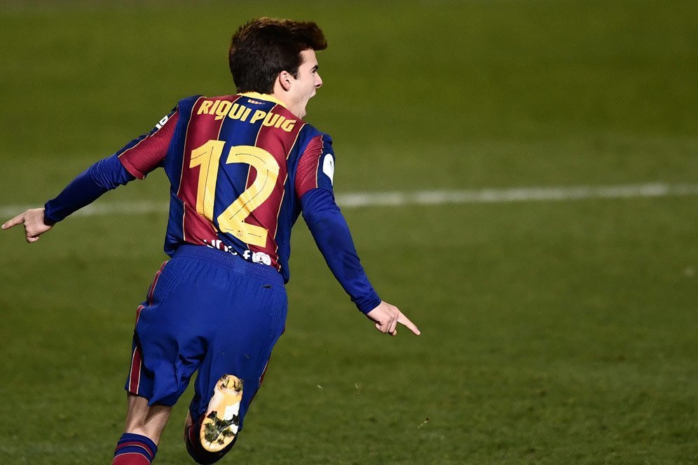 Riqui Puig Sebenarnya Tak Masuk Daftar Penendang Penalti Pilihan Ronald Koeman