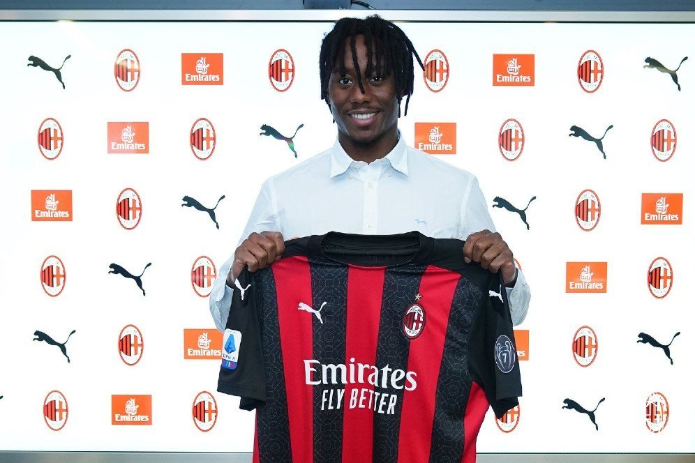 Lolos ke 16 Besar Liga Europa, Gelandang Milan Senang dan Kecewa Lolos ke 16 Besar Liga Europa, Gelandang Milan Senang dan Kecewa