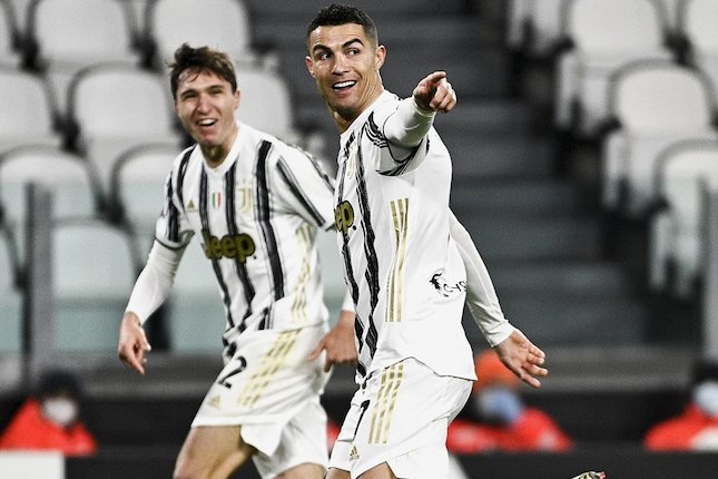 Cristiano Ronaldo Memburu Gol