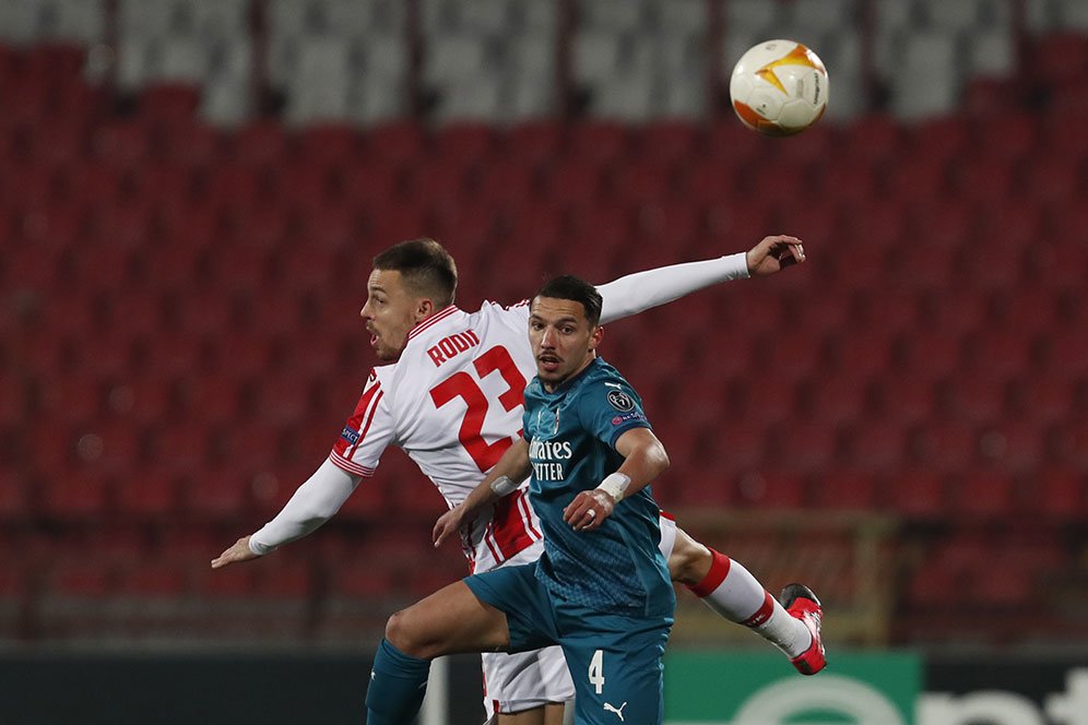 Apes! Baru Sembuh, Ismail Bennacer Sudah Cedera Lagi Apes! Baru Sembuh, Ismail Bennacer Sudah Cedera Lagi