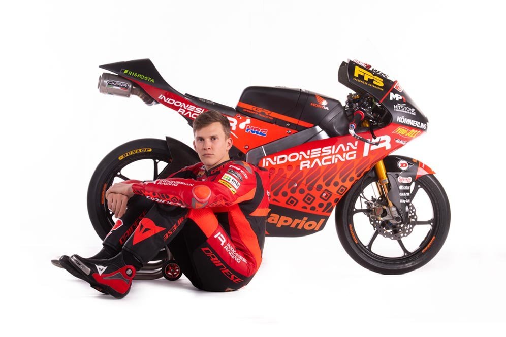 Galeri: Merah Menyala, Begini Tampilan Motor Indonesian Gresini Moto3 dan Moto2 2021 Galeri: Merah Menyala, Begini Tampilan Motor Indonesian Gresini Moto3 dan Moto2 2021