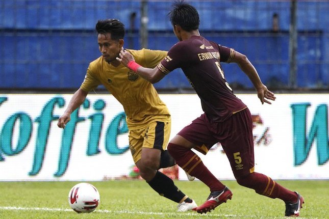PSM Masih di Puncak Klasemen PSM Masih di Puncak Klasemen