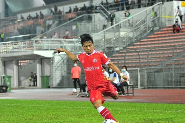 Natanael Siringoringo (Kelantan FC) Natanael Siringoringo (Kelantan FC)