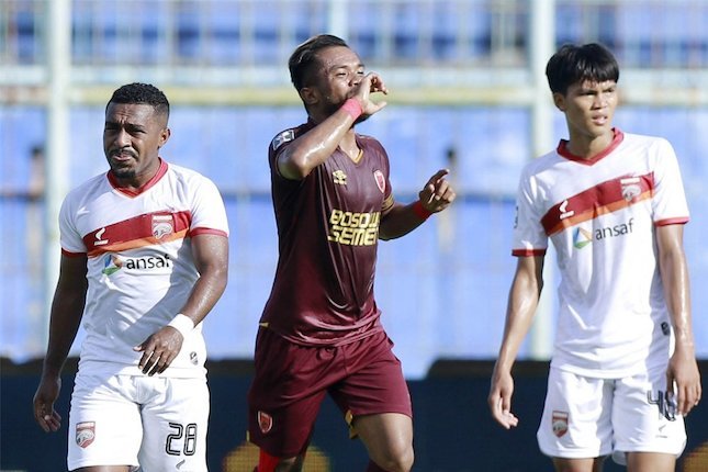 Kuda Hitam di Perempat Final Kuda Hitam di Perempat Final