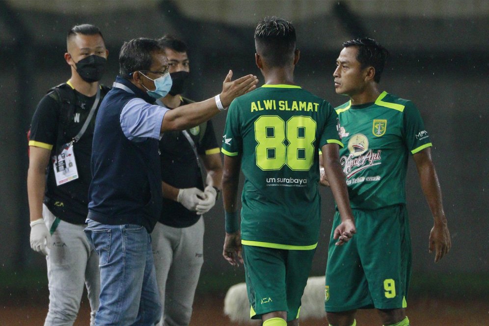 Persebaya Siapkan Skema Adu Penalti Lawan Persib Bandung Persebaya Siapkan Skema Adu Penalti Lawan Persib Bandung