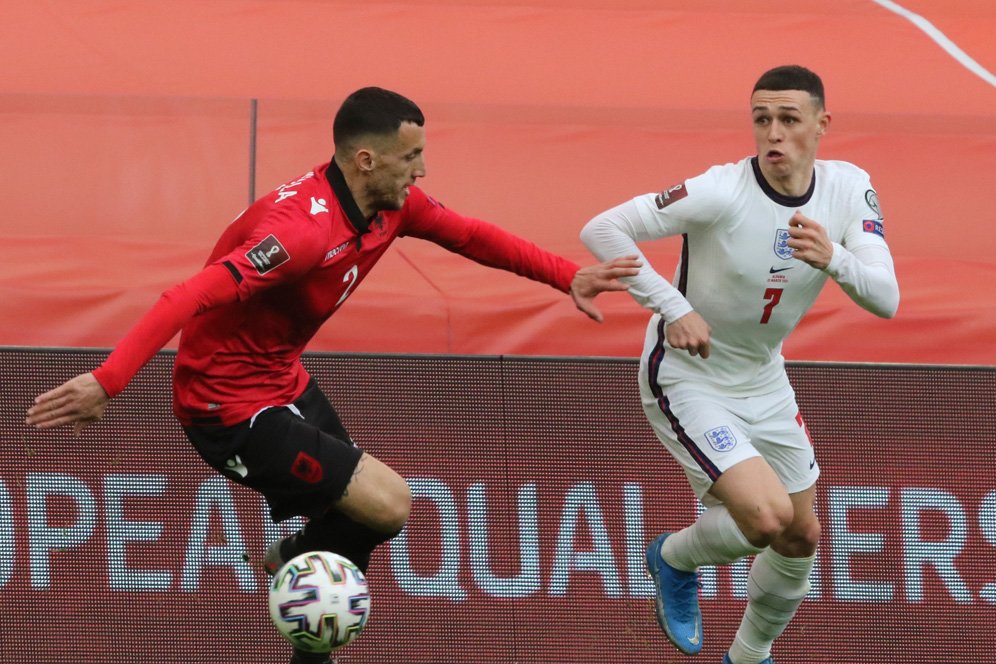 Hasil Pertandingan Albania vs Inggris: Skor 0-2 Hasil Pertandingan Albania vs Inggris: Skor 0-2